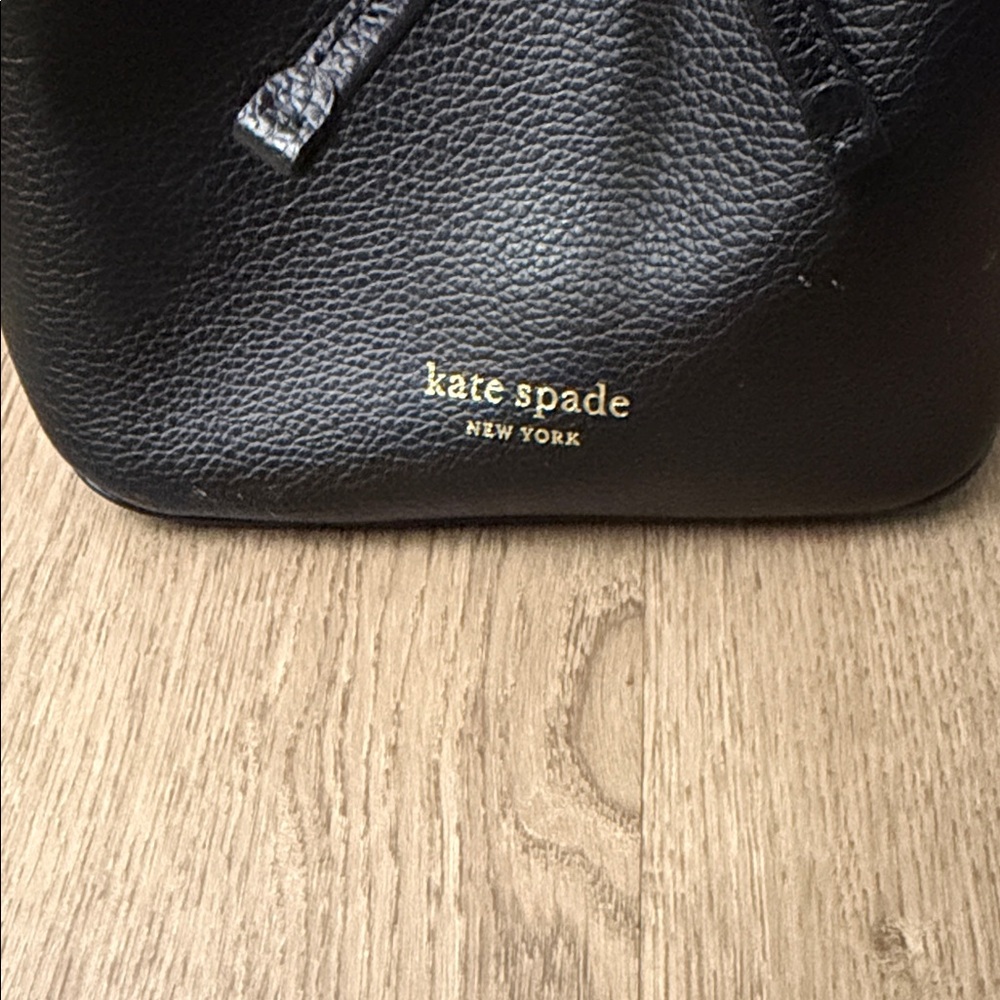 Kate Spade Bucket Purse - Picture 7 of 9